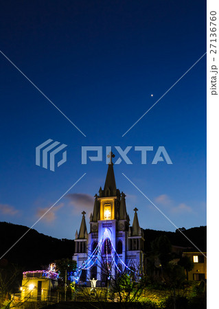 馬込教会の夜景　クリスマスイルミネーション　長崎の教会群　潜伏キリシタン 27136760