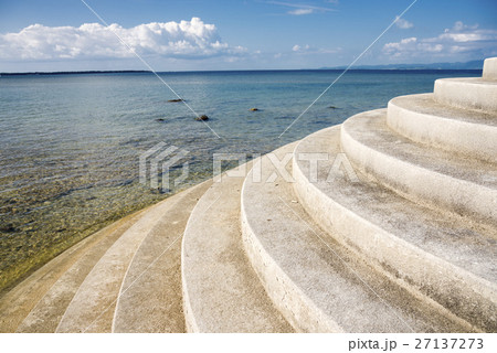 石垣島・観音崎のテラスと海 石垣島・観音崎のテラスと海 27137273