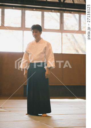 martial artist martial artist 27138125