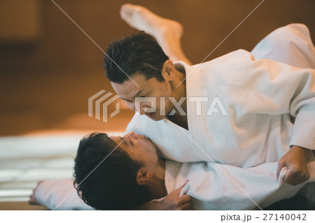 martial artist 27140042