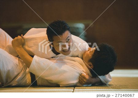 martial artist martial artist 27140067
