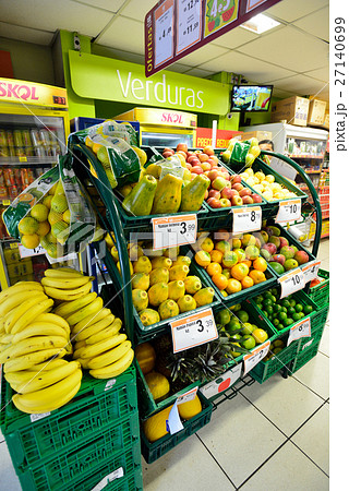 ブラジル　小売業 27140699