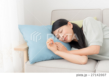 女性 女性 27142007