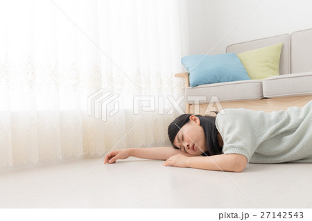 女性 27142543