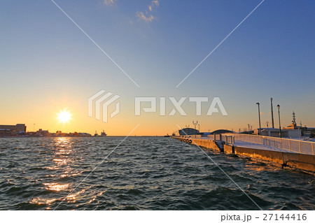 夕暮れの釧路 27144416