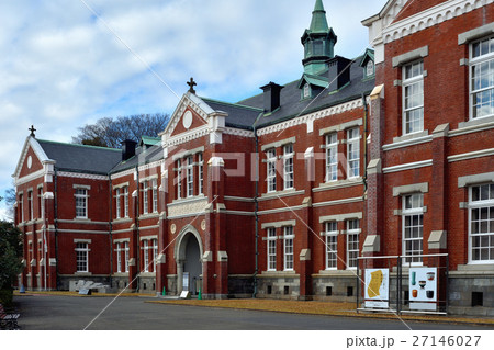 北の丸の東京国立近代美術館工芸館 北の丸の東京国立近代美術館工芸館 27146027
