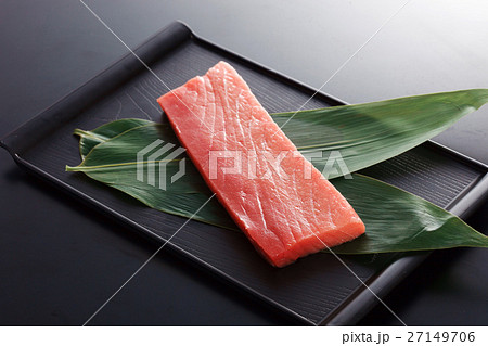 マグロの刺身 マグロの刺身 27149706