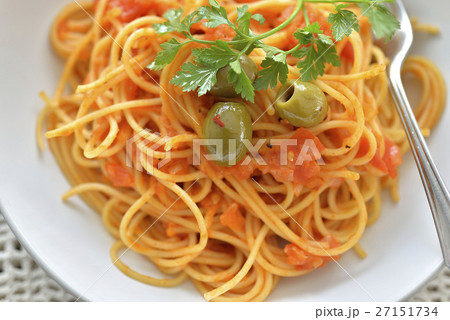 スパゲッティ、トマトソース スパゲッティ、トマトソース 27151734