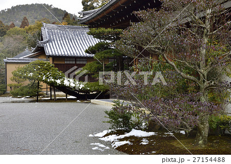 金閣寺（鹿苑寺）陸舟の松 27154488