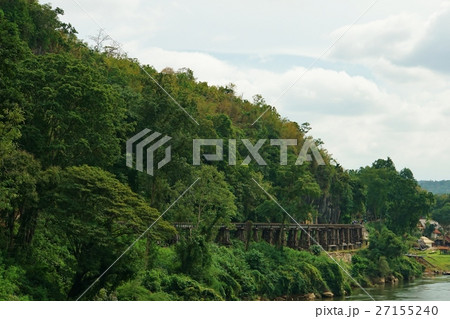タイ国カンチャナブリーの自然と「泰緬鉄道」 27155240