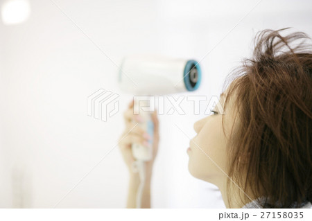 ヘアードライシーン 27158035