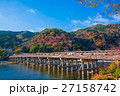 京都　嵐山の紅葉　 27158742