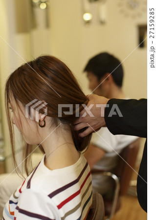 美容室シーン 27159285