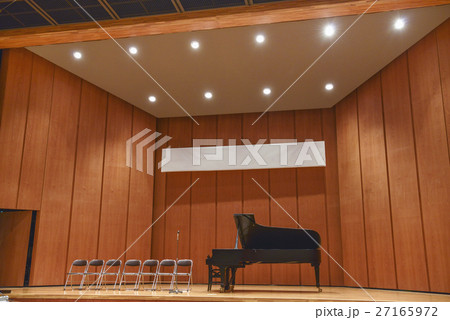 ピアノコンクール会場 ピアノコンクール会場 27165972