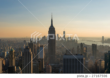 ニューヨーク・マンハッタンの夕景 ニューヨーク・マンハッタンの夕景 27167506