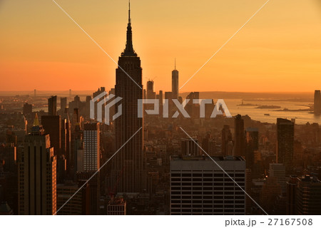 ニューヨーク・マンハッタンの夕景 ニューヨーク・マンハッタンの夕景 27167508