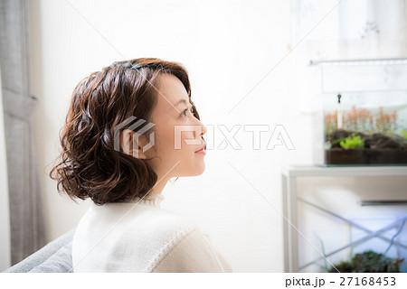 女性 ポートレート 女性 ポートレート 27168453