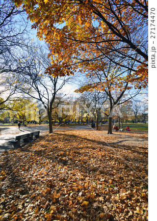 カナダ　トロント　オンタリオ美術館 27174470