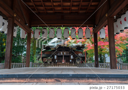京都　粟田神社の紅葉 27175033