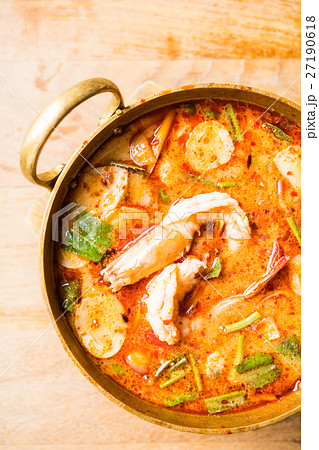 Spicy prawn soup 27190618