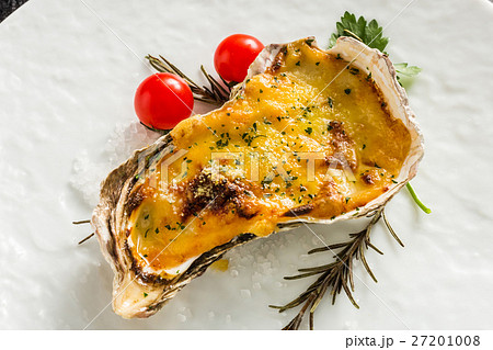 牡蠣のコキール(グラタン) Coquille French food of the oyster 牡蠣のコキール(グラタン) Coquille French food of the oyster 27201008
