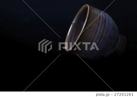 Handmade Japanese traditional pottery 27201261