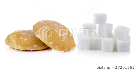 palm sugar and sugar on wghite background palm sugar and sugar on wghite background 27201363