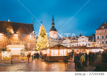 Christmas Market On Town Hall Square In Tallinn 27203480