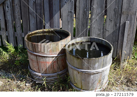 木製の桶 木製の桶 27211579