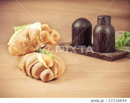 croissant 27216644