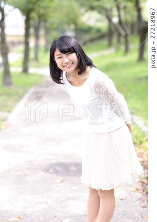 若い女性 ポートレート 若い女性 ポートレート 27218967