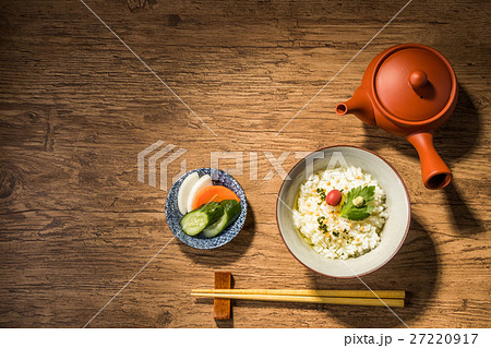 お茶漬けセット　 boiled rice with tea japanese food 27220917