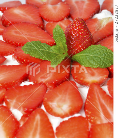Strawberry Cake detail Strawberry Cake detail 27222827