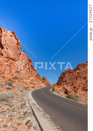 Road through Valley of Fire Sate Park Nevada Road through Valley of Fire Sate Park Nevada 27224027