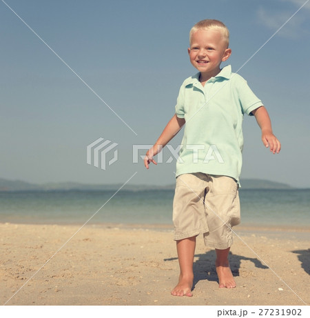 Beach Vacation Enjoying Holiday Relaxation Concept 27231902