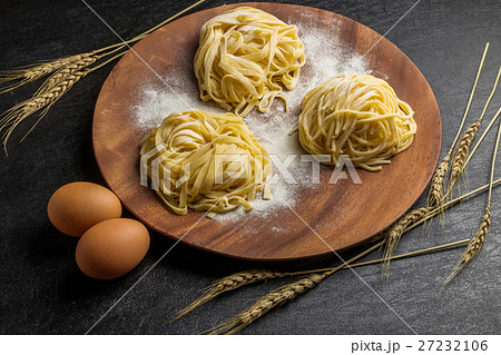 イタリア食材　生パスタ　 fresh pasta and Italian ingredients 27232106