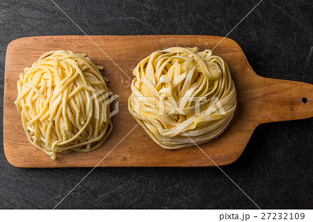 イタリア食材　生パスタ　 fresh pasta and Italian ingredients 27232109