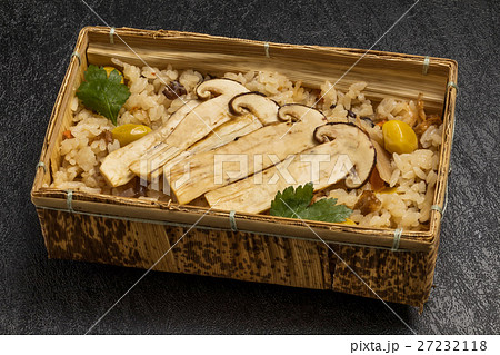 日本産高級松茸料理　 Domestic matsutake mushroom  27232118