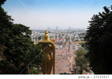 クアラルンプールのバトゥ洞窟からの眺め 27233417
