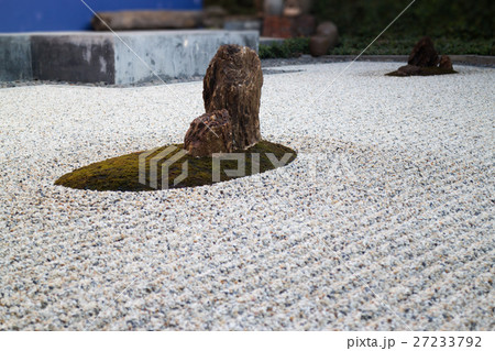 Zen gardens typically contain gravel and stones Zen gardens typically contain gravel and stones 27233792