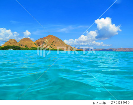 エメラルドグリーンの海 エメラルドグリーンの海 27233949