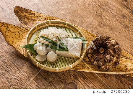 こんにゃく　しらたき　日本食 noodles made from konnyaku japan 27236250