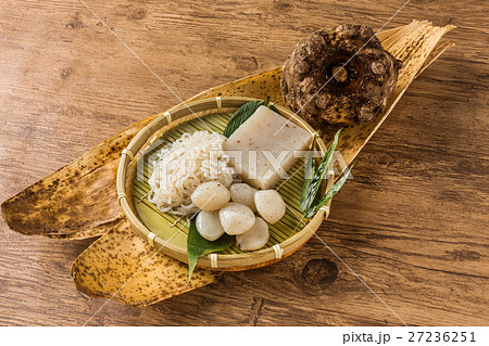 こんにゃく　しらたき　日本食 noodles made from konnyaku japan 27236251