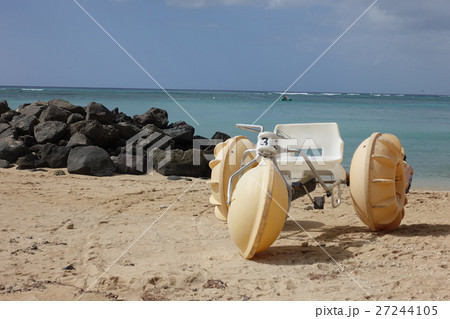 Waikiki Beach - Beach Bike 27244105