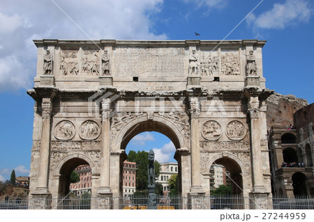 コンスタンティヌス帝の凱旋門の写真素材