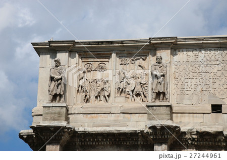 コンスタンティヌス帝の凱旋門 27244961