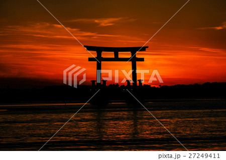 浜名湖　弁天島の夕刻 27249411