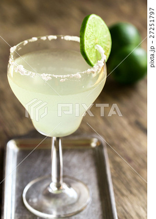 Daiquiri Cocktail Daiquiri Cocktail 27251797