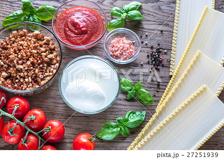 Ingredients for lasagne Ingredients for lasagne 27251939