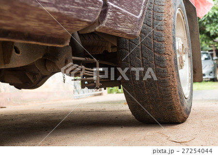 Car tire 27254044